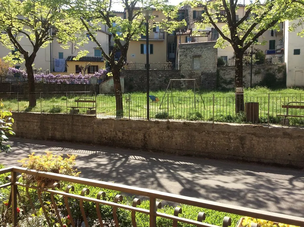 Intorno Firenze B&B San Piero a Sieve 0*,